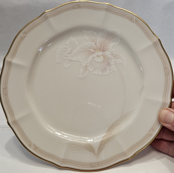 "Imperial Blossom" by Noritake Bread and Butter Plates. - Picture 3 of 7